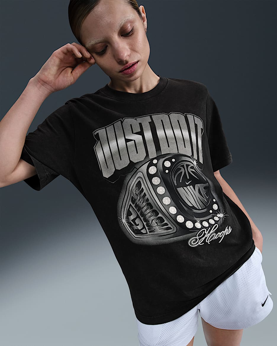 ★ Nike★ Sportswear loose short sleeve crop t-shirt W armo Nike Sportswear Loose Short-Sleeve Women's Cropped T-Shirt F